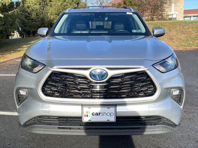 used 2022 Toyota Highlander Hybrid car, priced at $39,399