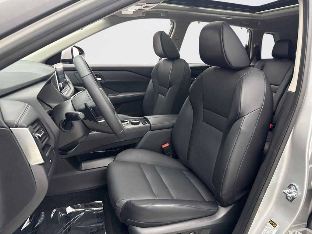 used 2024 Nissan Rogue car, priced at $27,399