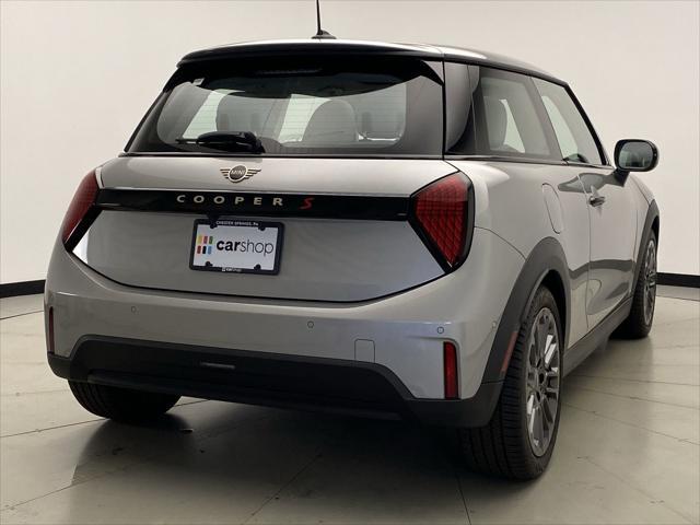 used 2025 MINI Hardtop car, priced at $33,798