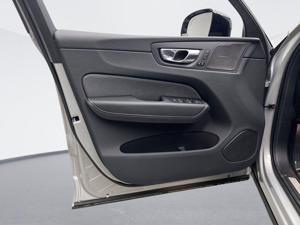 used 2023 Volvo XC60 car, priced at $43,698