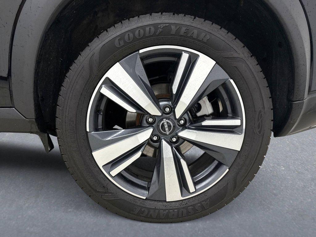 used 2023 Nissan Rogue car, priced at $26,399