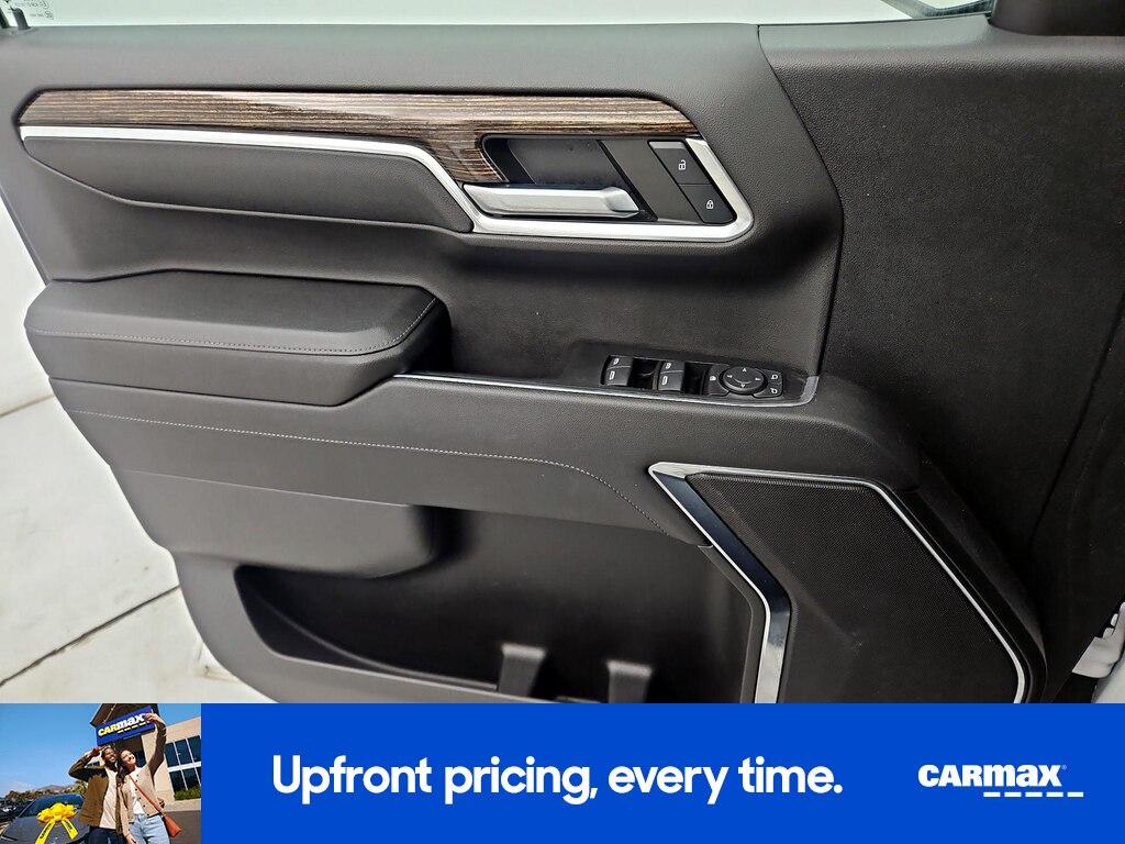 used 2023 GMC Sierra 1500 car, priced at $38,998