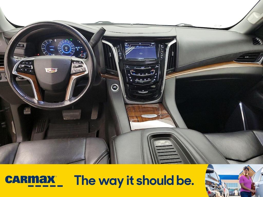 used 2020 Cadillac Escalade car, priced at $46,998