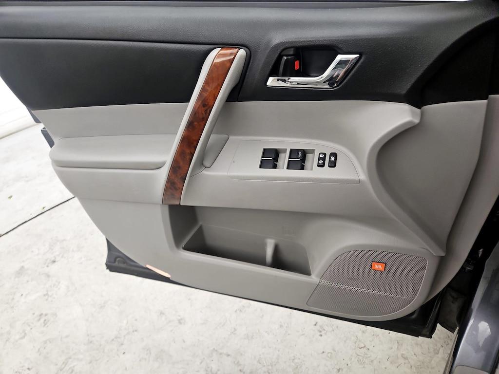 used 2013 Toyota Highlander car, priced at $18,998