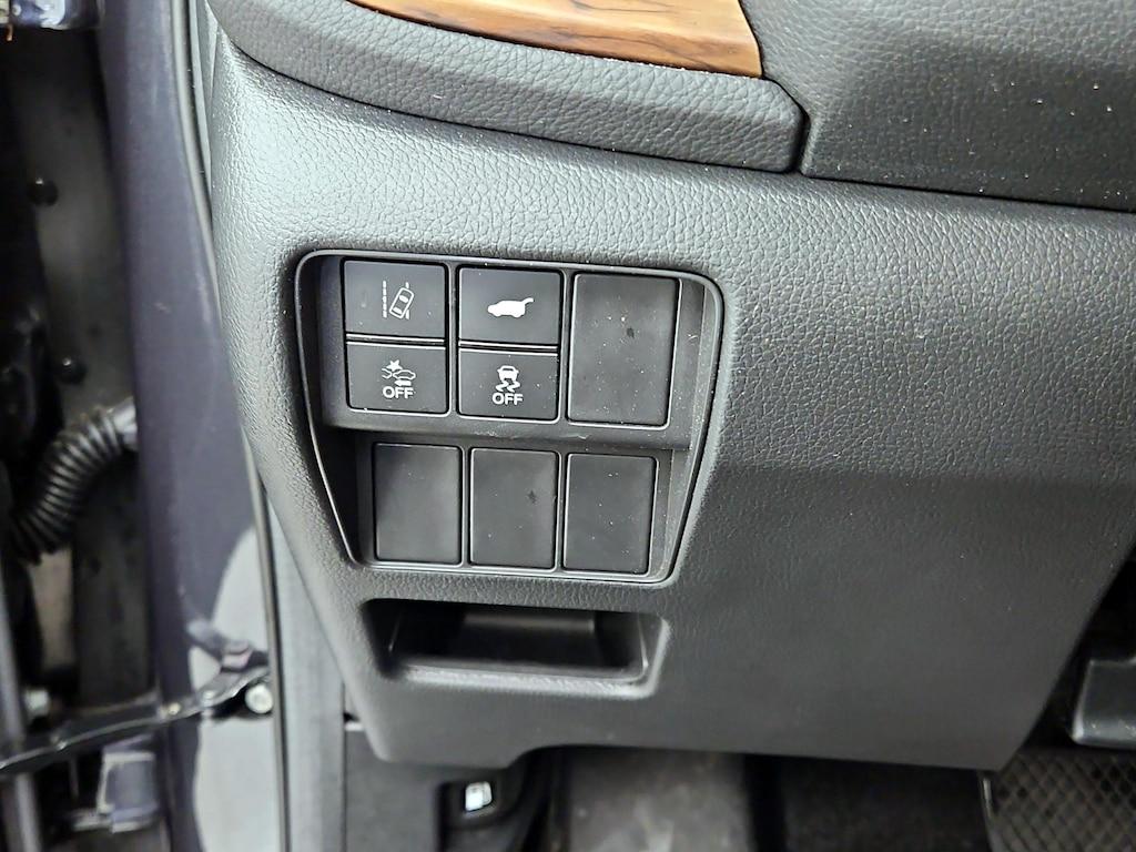 used 2018 Honda CR-V car, priced at $26,998