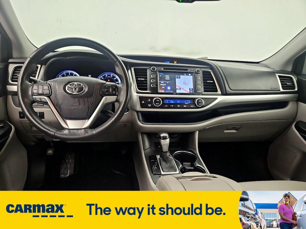 used 2015 Toyota Highlander car, priced at $18,998