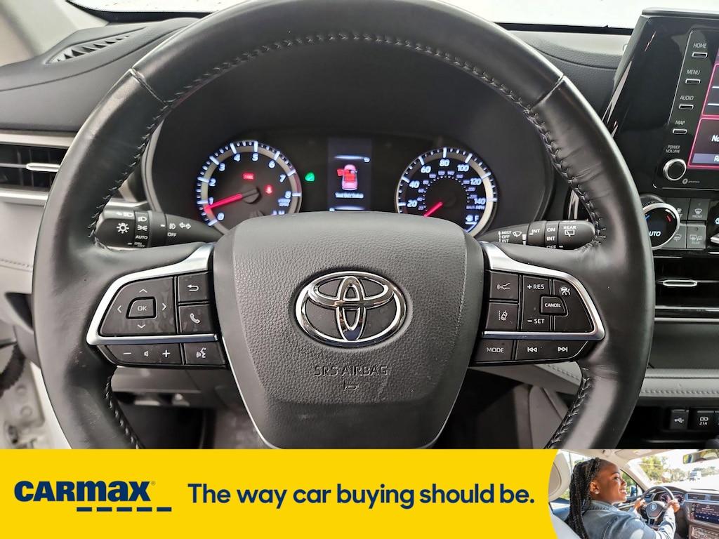 used 2020 Toyota Highlander car, priced at $28,998