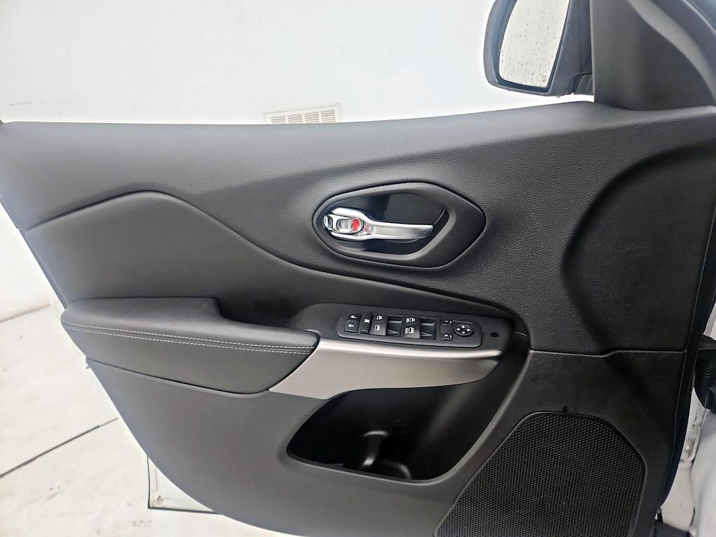 used 2021 Jeep Cherokee car, priced at $22,998