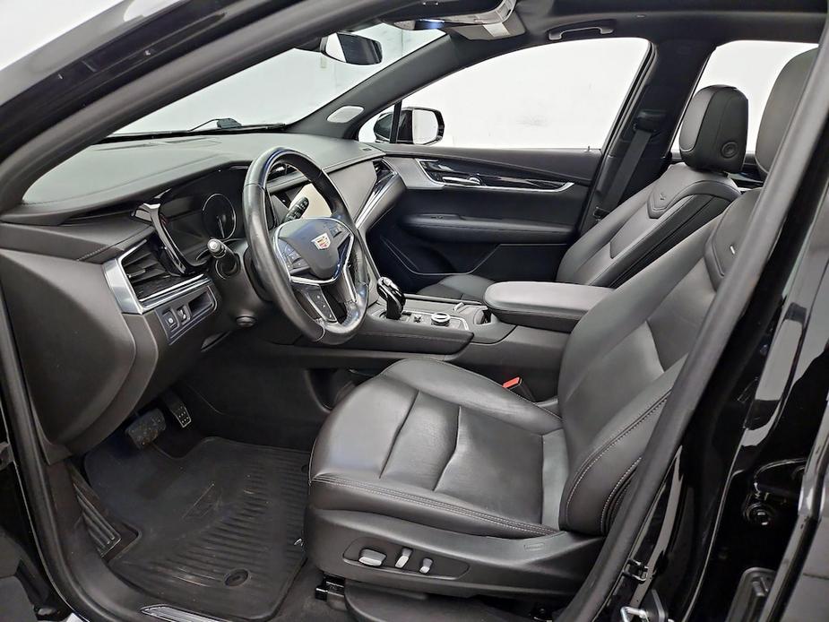 used 2021 Cadillac XT5 car, priced at $27,998