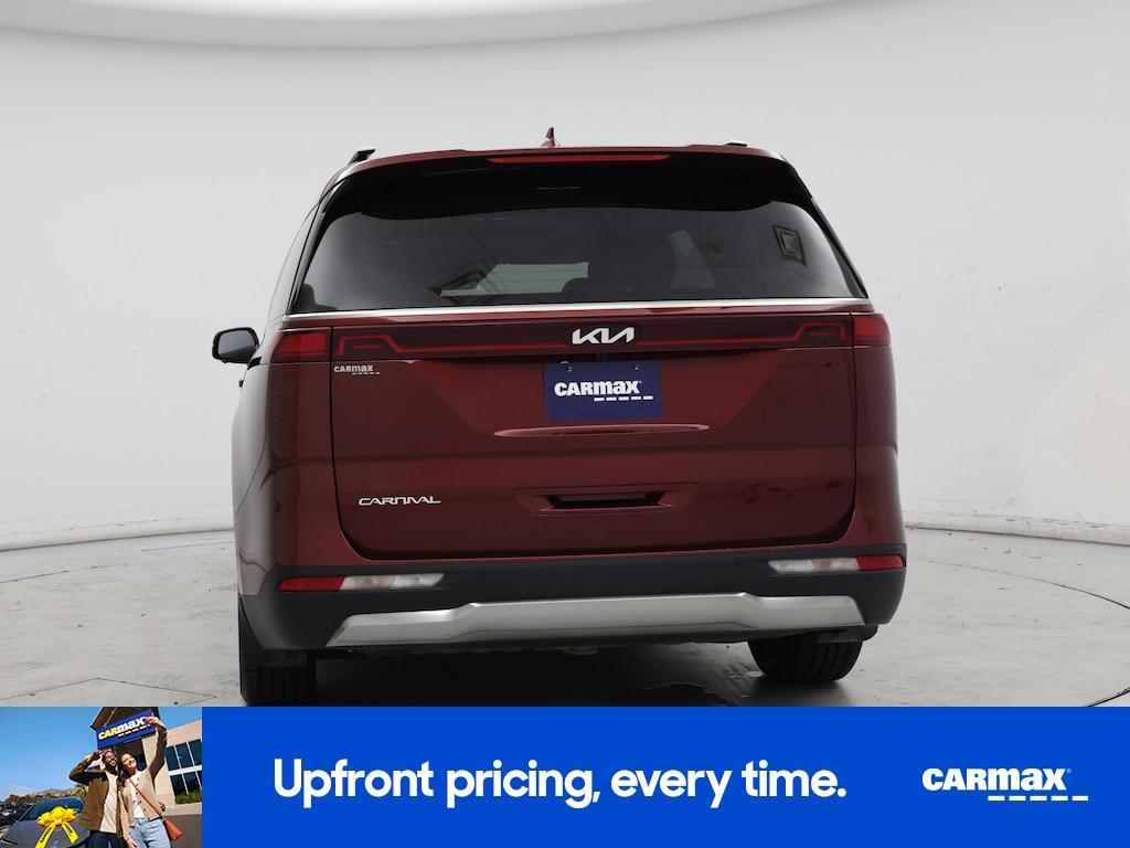 used 2024 Kia Carnival car, priced at $41,998