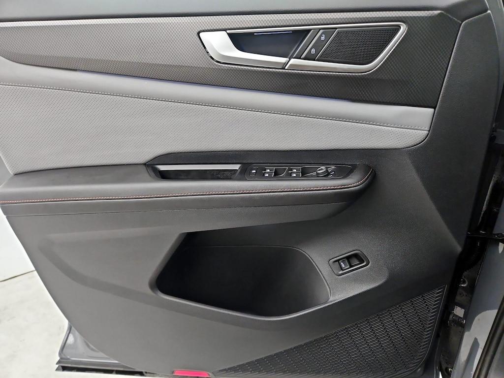 used 2024 Volkswagen Atlas car, priced at $41,998