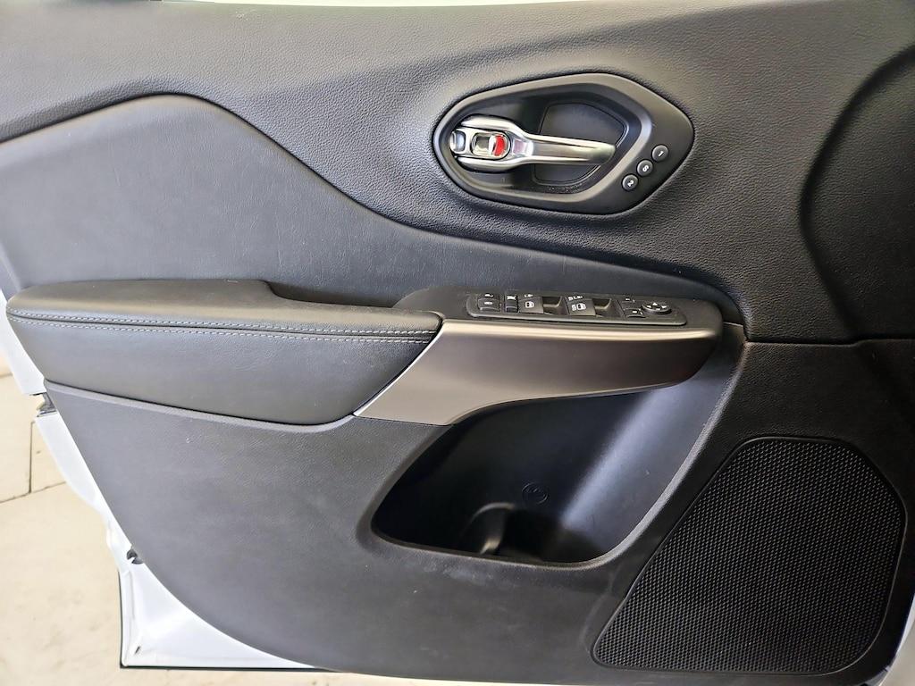 used 2021 Jeep Cherokee car, priced at $24,998