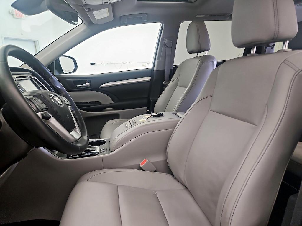 used 2018 Toyota Highlander car, priced at $31,998