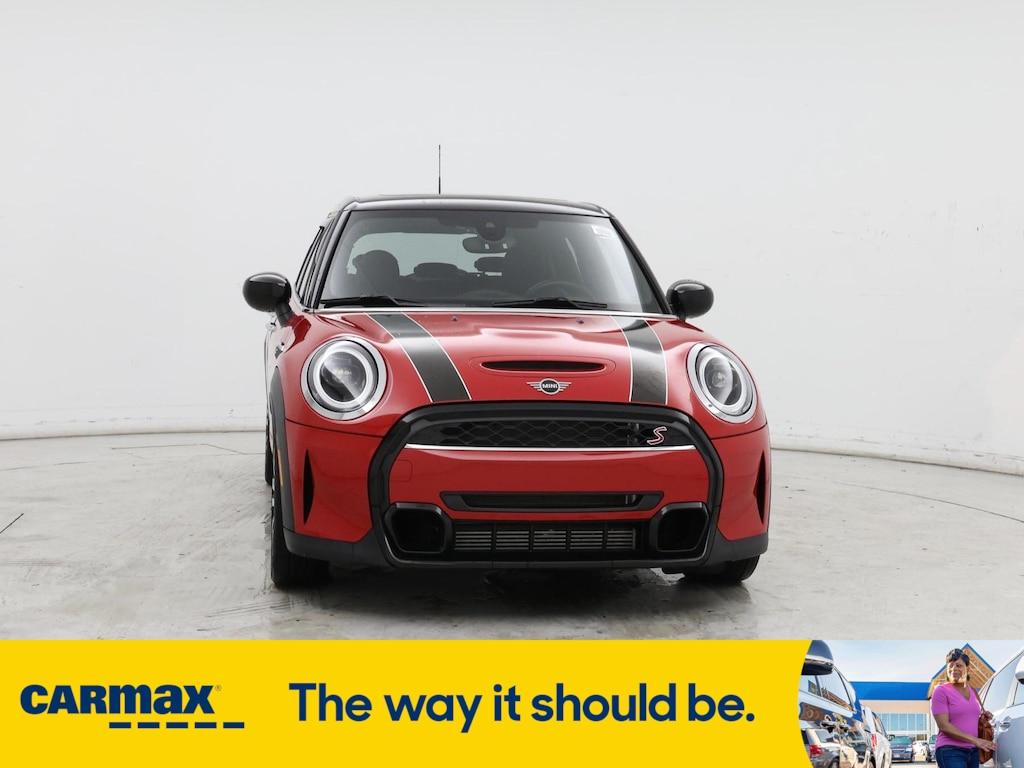 used 2022 MINI Hardtop car, priced at $25,998