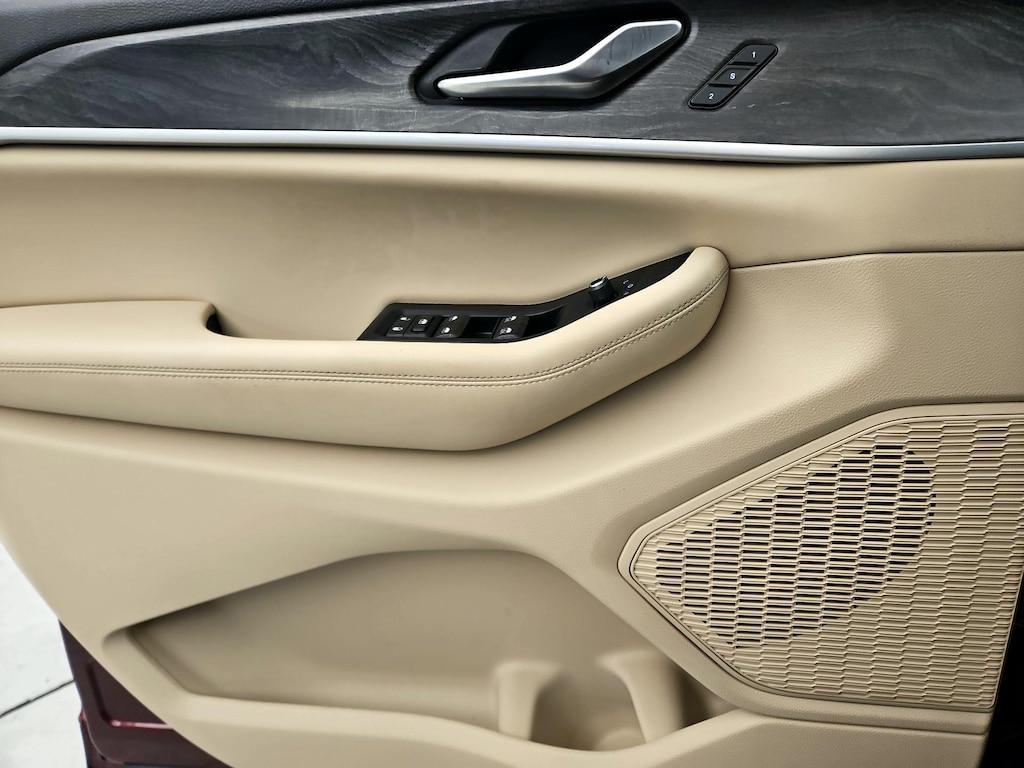 used 2023 Jeep Grand Cherokee L car, priced at $33,998