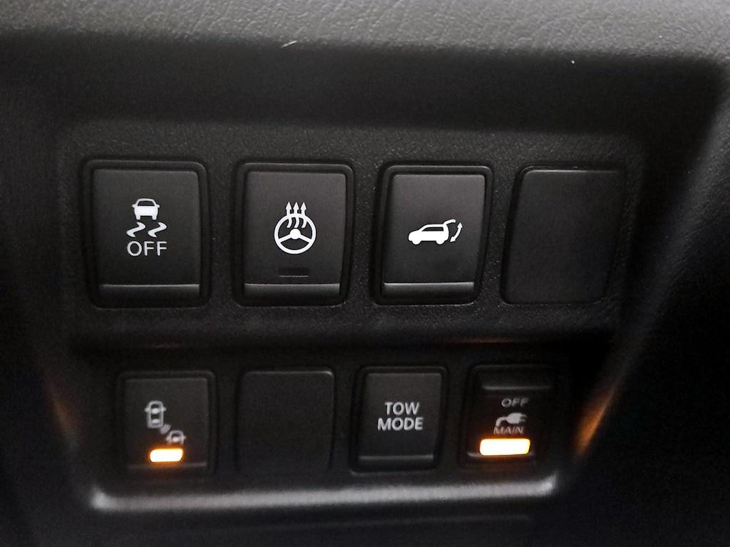 used 2020 Nissan Pathfinder car, priced at $27,998
