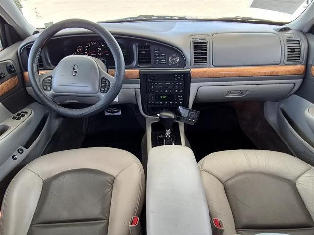 used 2000 Lincoln Continental car, priced at $4,988