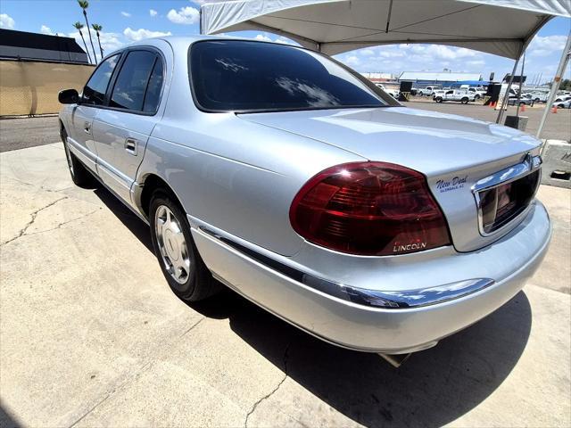 used 2000 Lincoln Continental car, priced at $4,988