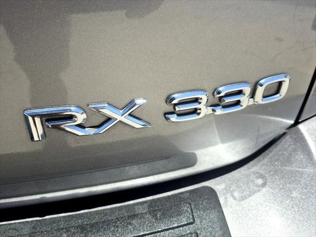 used 2005 Lexus RX 330 car, priced at $9,988