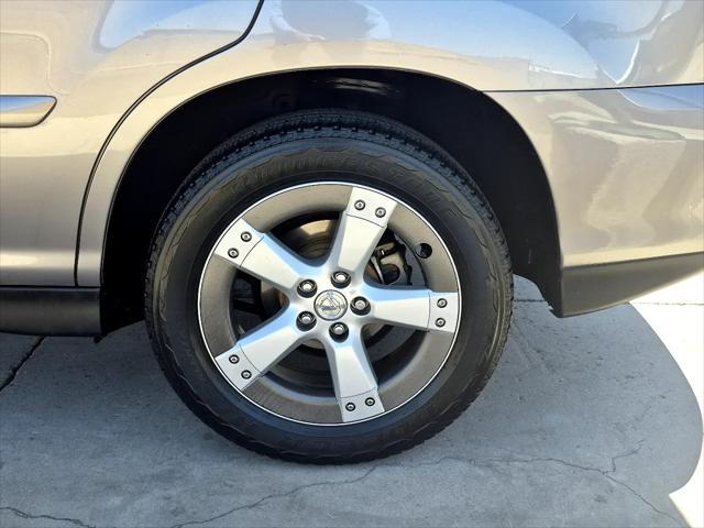 used 2005 Lexus RX 330 car, priced at $9,988