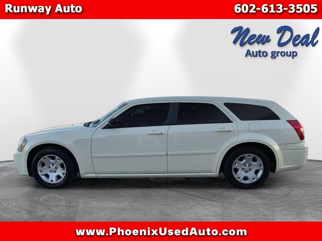 used 2005 Dodge Magnum car, priced at $5,988