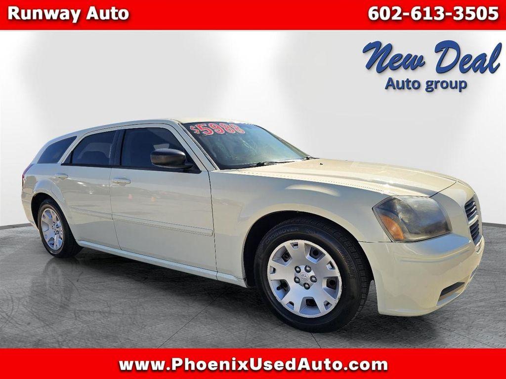 used 2005 Dodge Magnum car, priced at $5,988