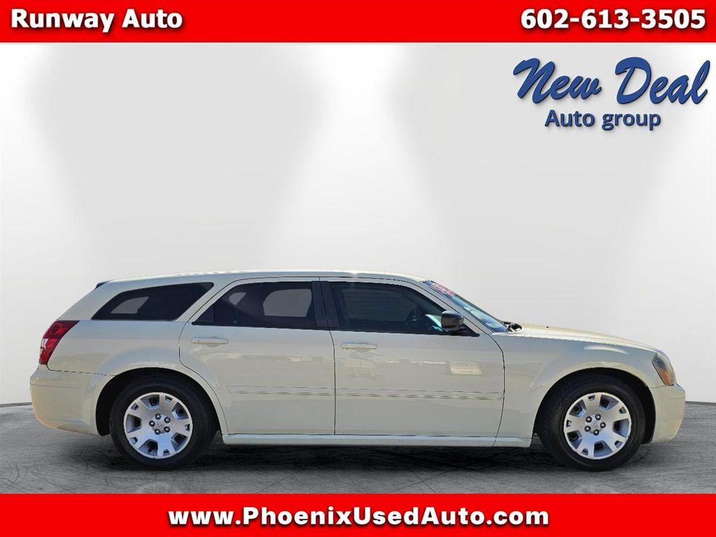 used 2005 Dodge Magnum car, priced at $5,988