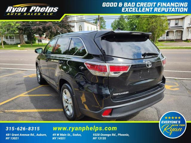 used 2015 Toyota Highlander car, priced at $22,655