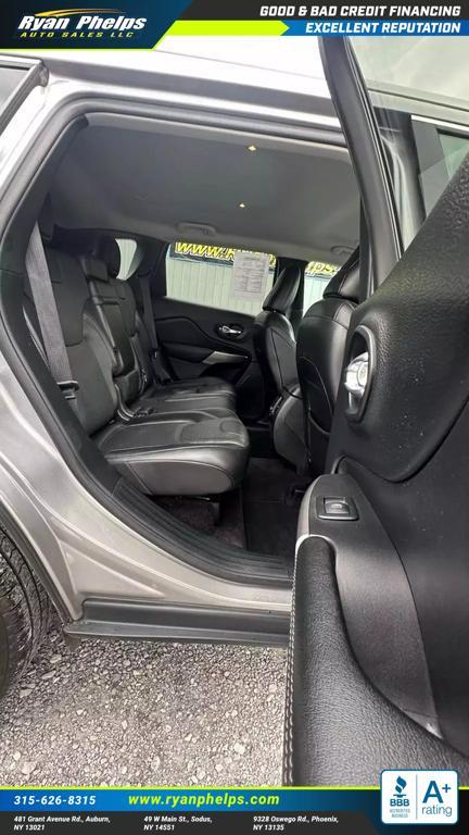 used 2019 Jeep Cherokee car, priced at $19,875