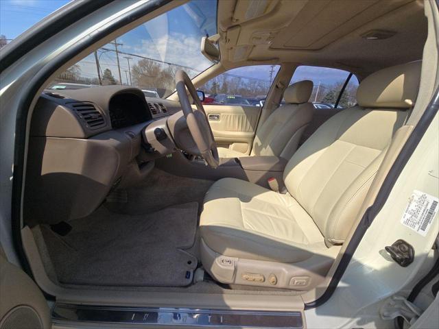 used 1997 INFINITI J30 car, priced at $12,995