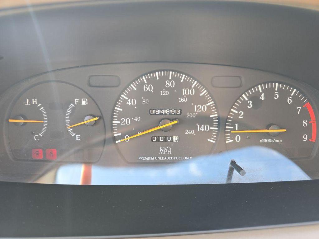 used 1997 INFINITI J30 car, priced at $12,995