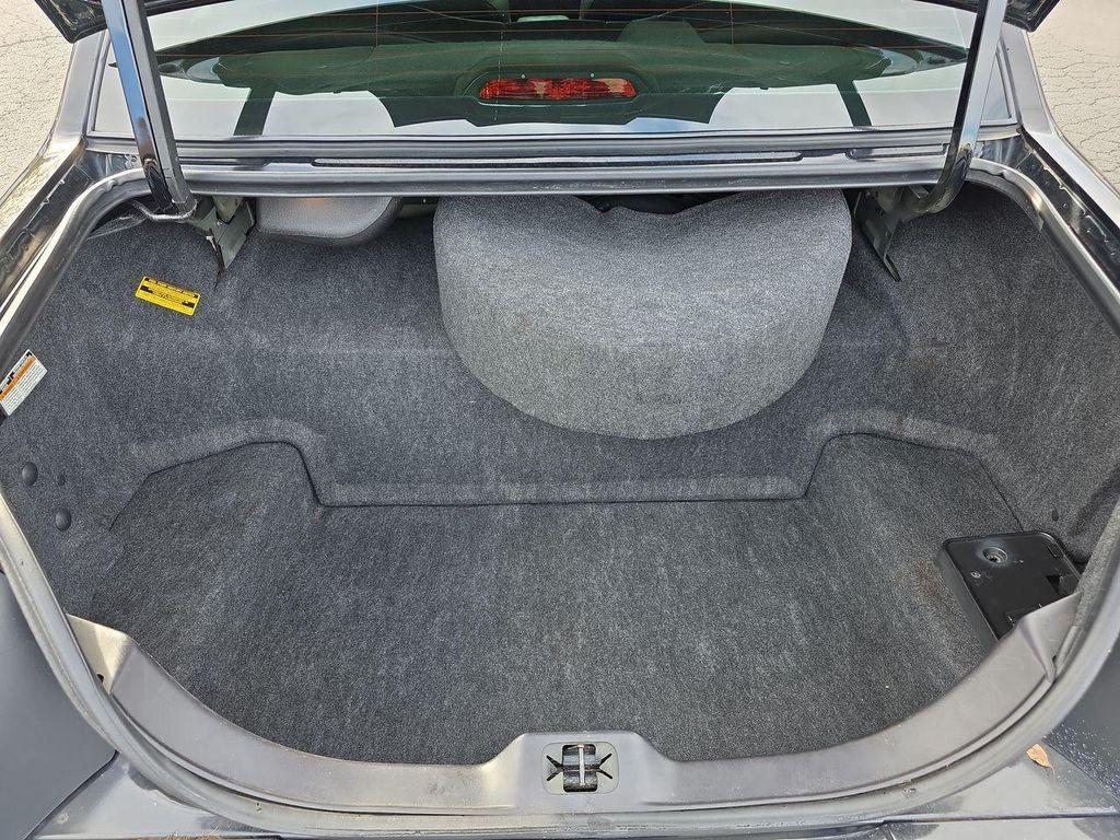 used 1999 Lincoln Town Car car, priced at $12,995