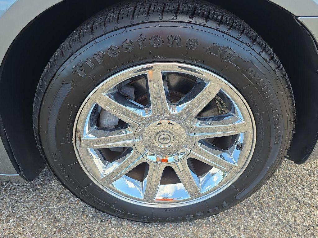 used 2006 Chrysler 300C car, priced at $11,995