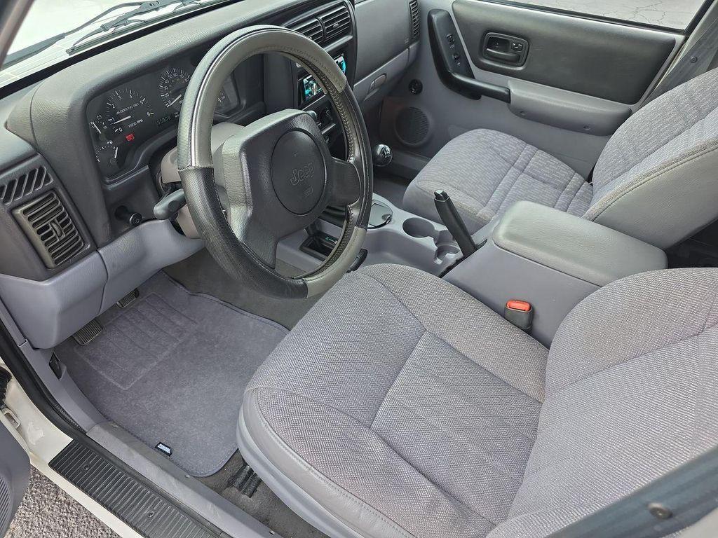 used 1998 Jeep Cherokee car, priced at $14,995