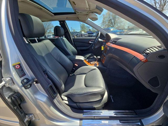 used 2006 Mercedes-Benz S-Class car, priced at $12,995