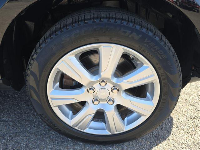 used 2015 Land Rover LR4 car, priced at $16,995