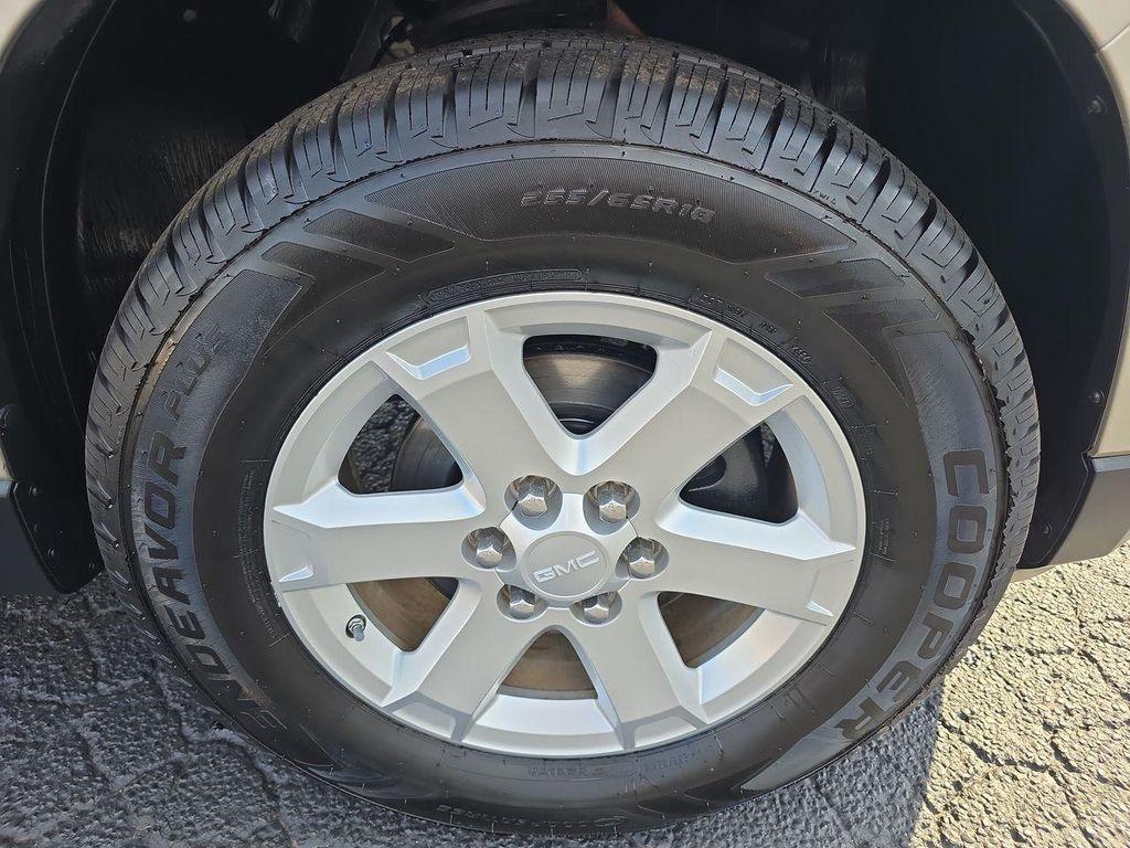 used 2015 GMC Acadia car, priced at $14,995