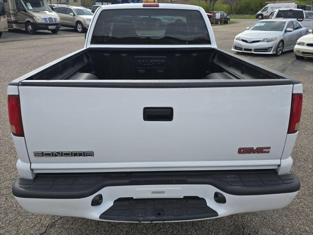 used 2000 GMC Sonoma car, priced at $12,995