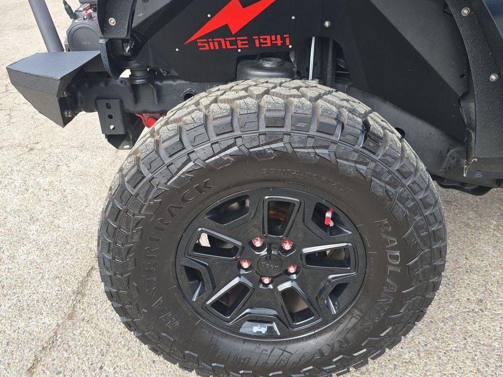 used 2009 Jeep Wrangler car, priced at $12,995