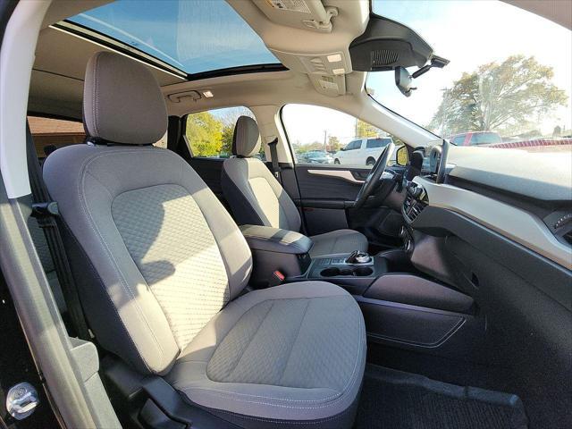 used 2022 Ford Escape car, priced at $19,995