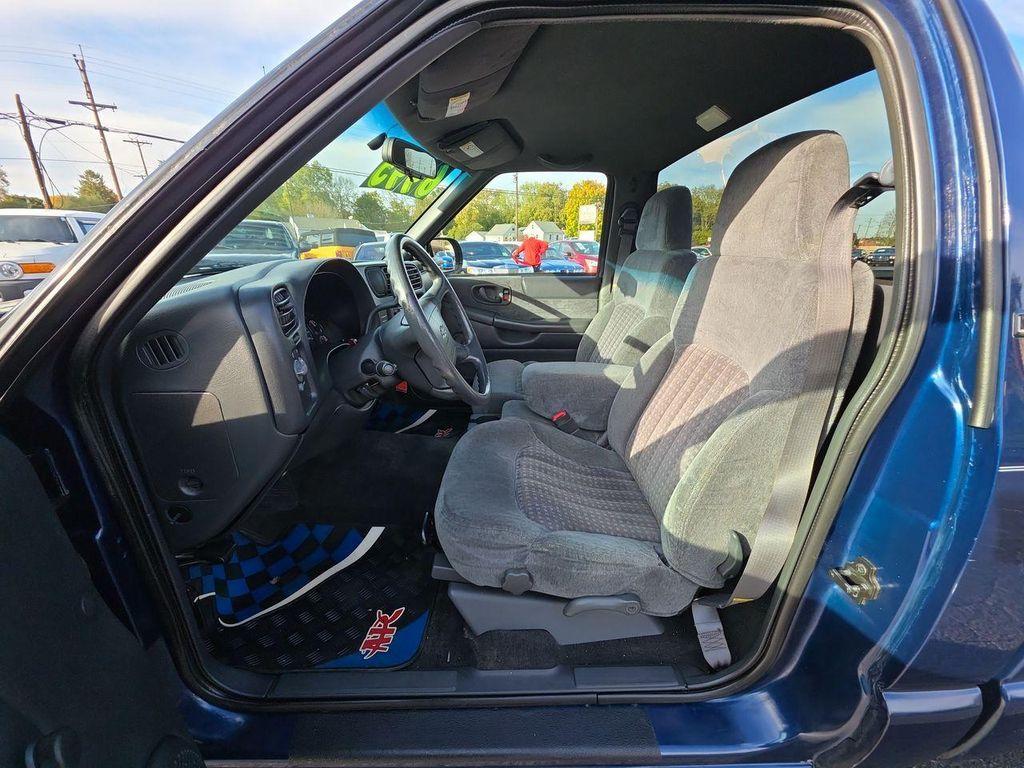 used 1998 Chevrolet S-10 car, priced at $6,995
