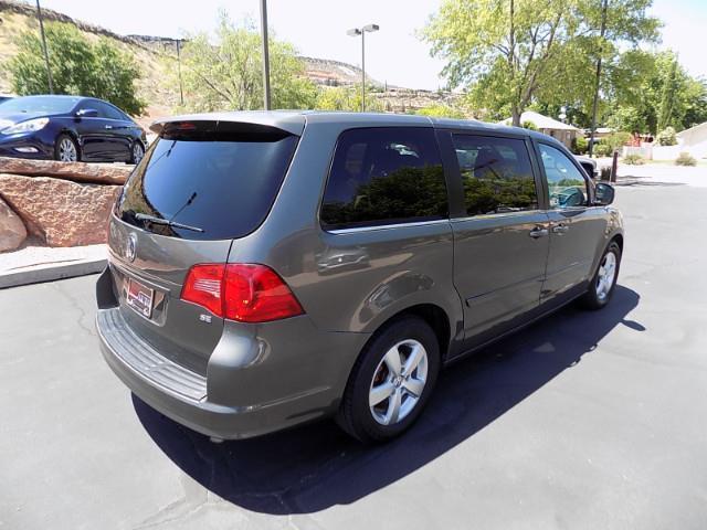 used 2010 Volkswagen Routan car, priced at $5,680