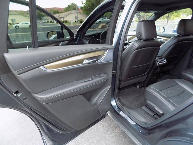 used 2020 Cadillac XT6 car, priced at $31,997
