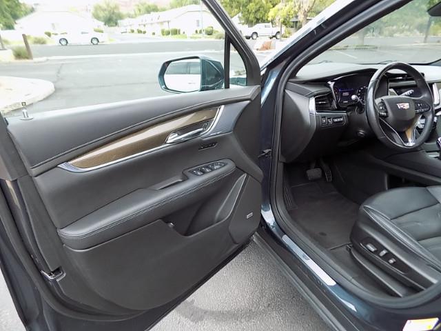 used 2020 Cadillac XT6 car, priced at $31,997