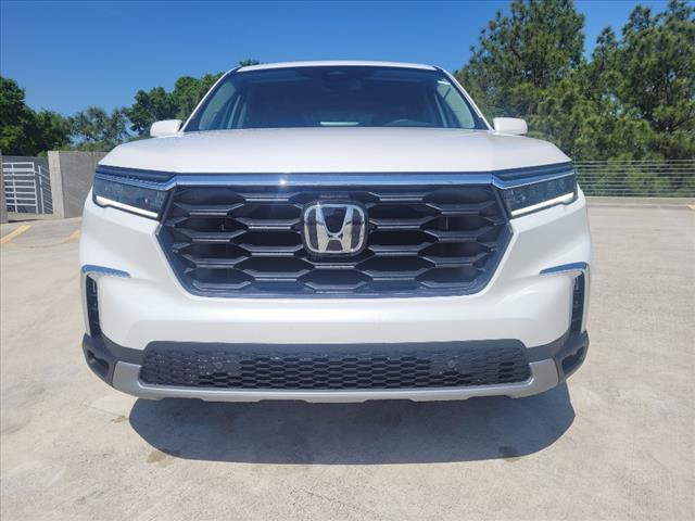 new 2025 Honda Pilot car, priced at $46,420