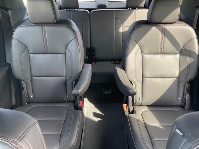 used 2023 Chevrolet Traverse car, priced at $38,504
