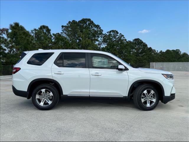 new 2025 Honda Pilot car, priced at $42,895