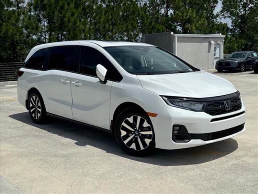 new 2026 Honda Odyssey car, priced at $46,240