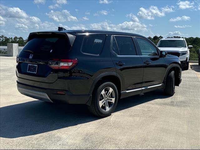 new 2025 Honda Pilot car, priced at $42,558