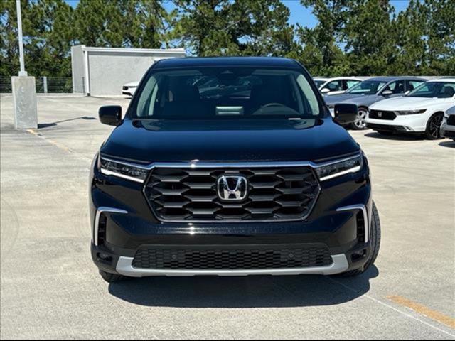 new 2025 Honda Pilot car, priced at $42,558